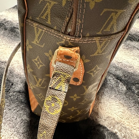 Louis Vuitton grand Marceau. - Picture 3 of 11